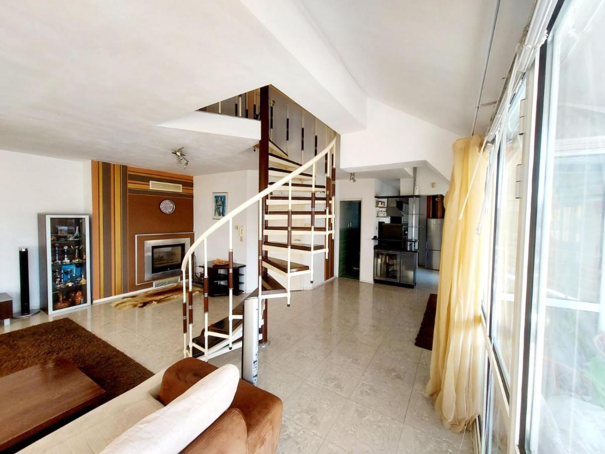 Comfort Flat Burgas Extérieur photo