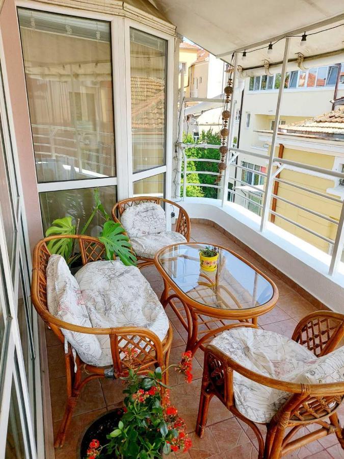 Comfort Flat Burgas Extérieur photo